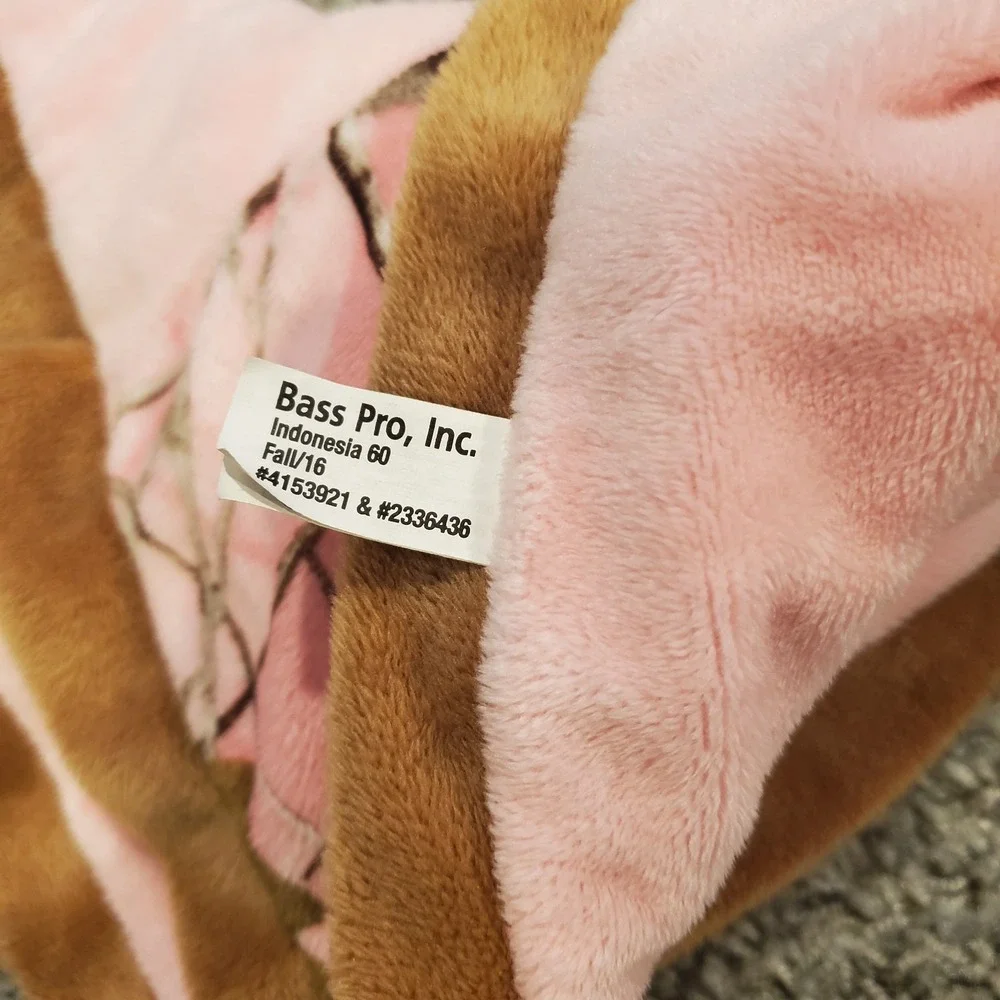 Bass Pro Shops‎ Camo Doe Fawn Deer Girls Security Blanket/Lovey